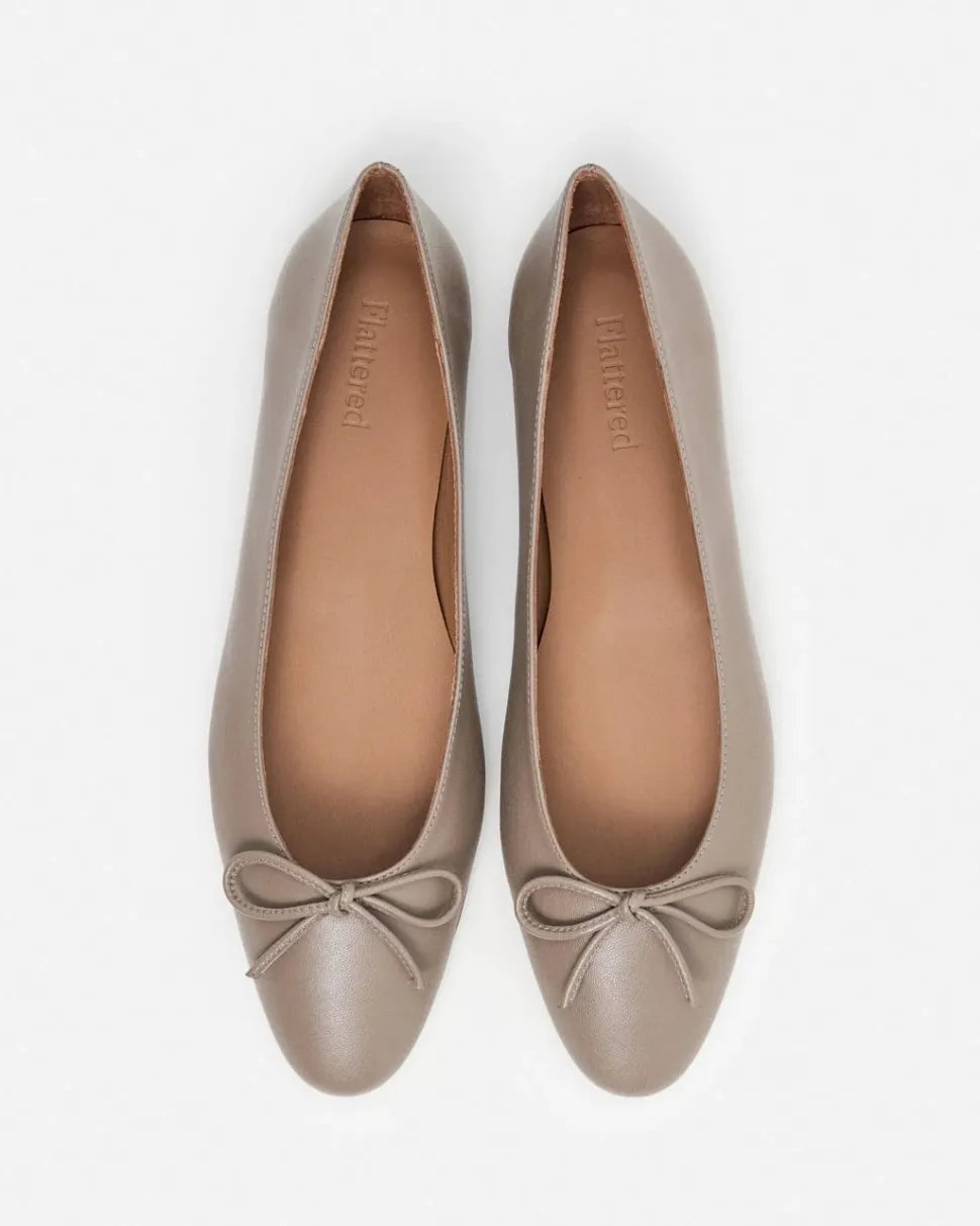 Flattered - Bodil Leather